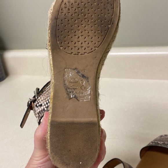 Qupid snakeskin sandals - Picture 7 of 7